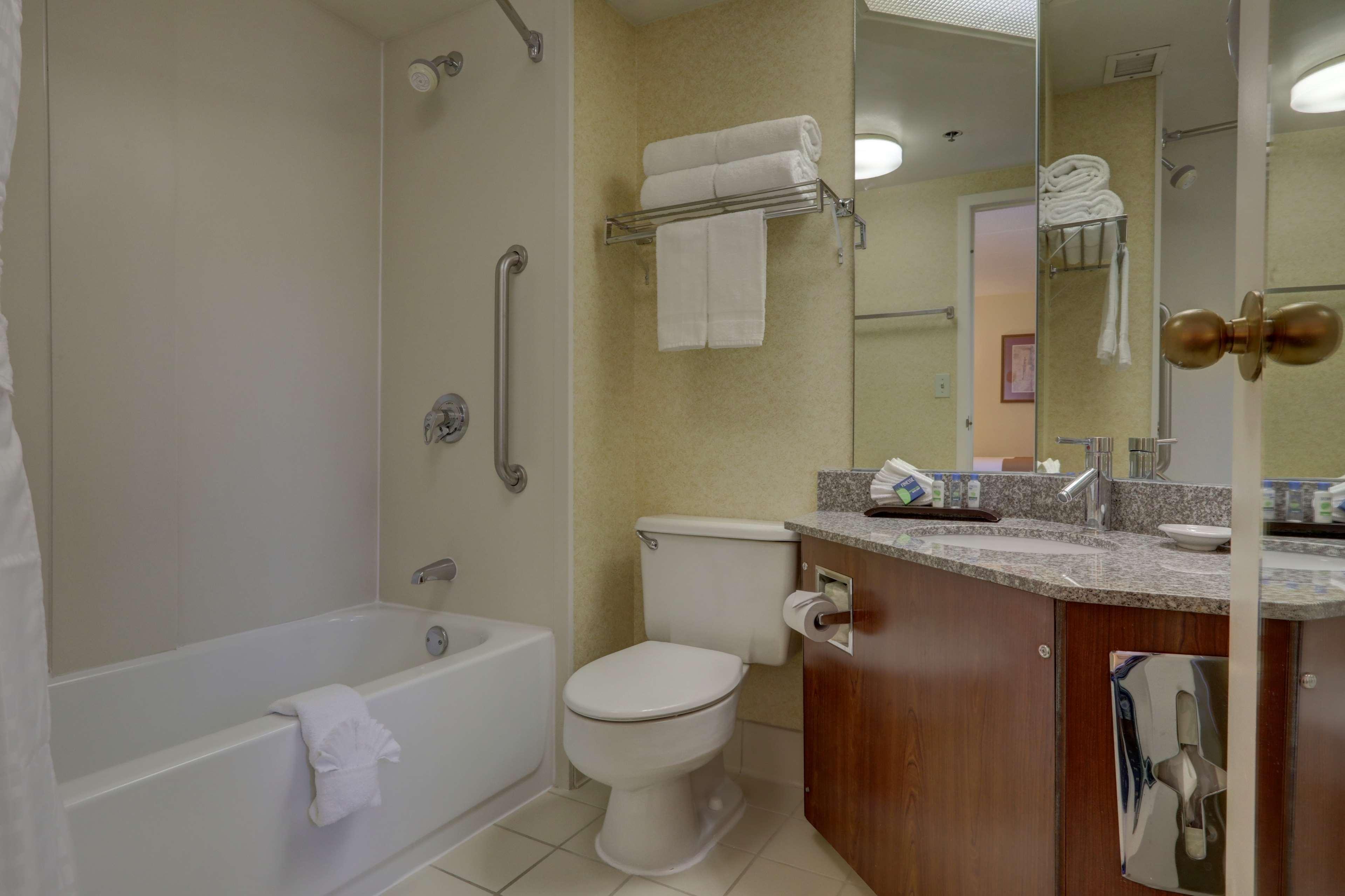 Surestay Plus Hotel By Best Western Chicago Lombard Camera foto